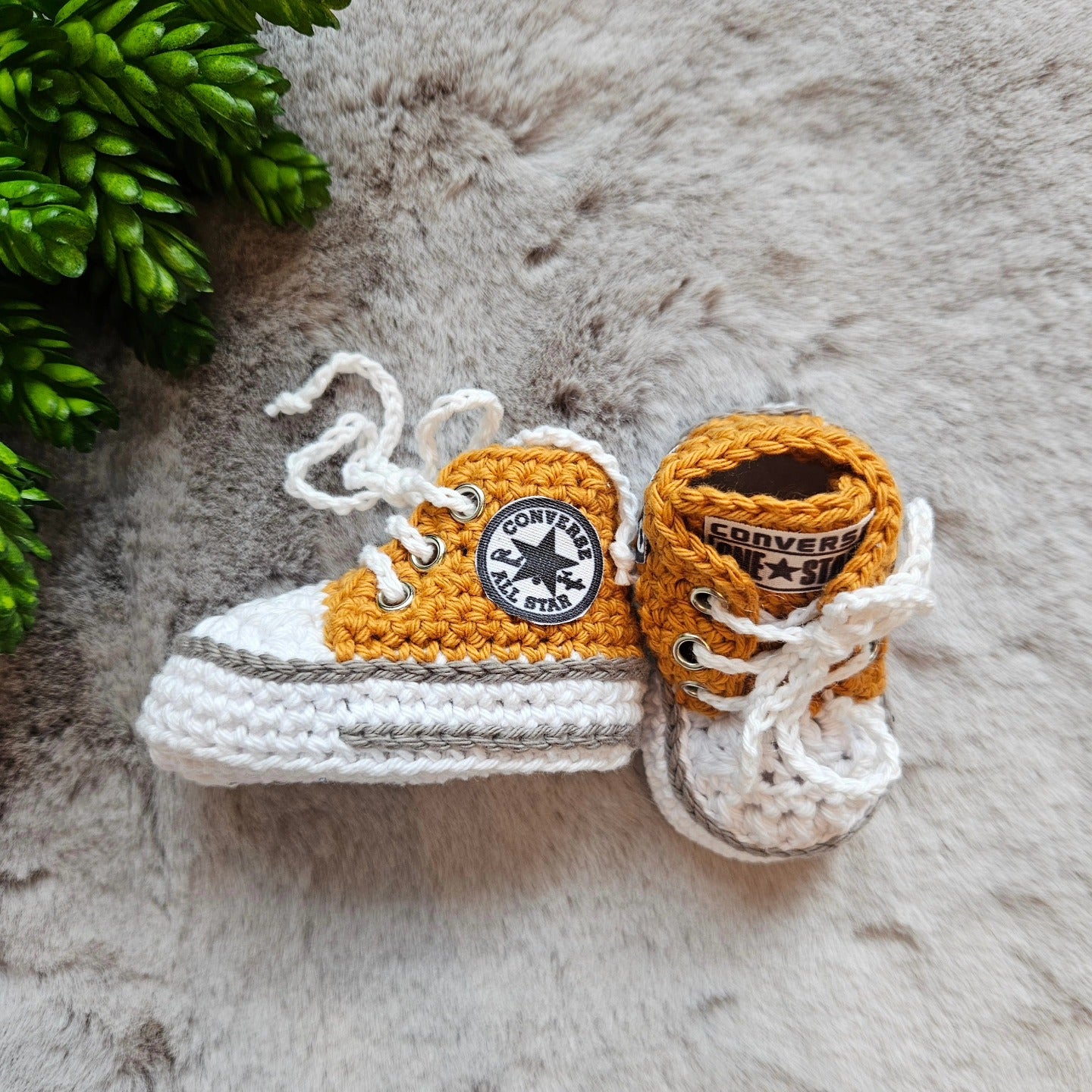 Crochet Bootie 0-6 Months